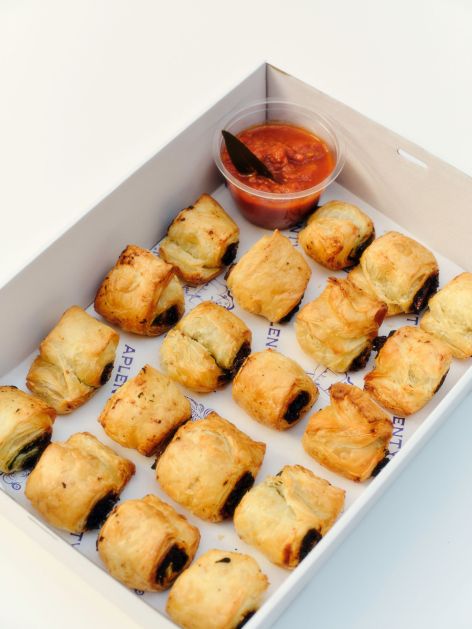 Box - Cheddar, Sage and Caramelised Onion Scrolls