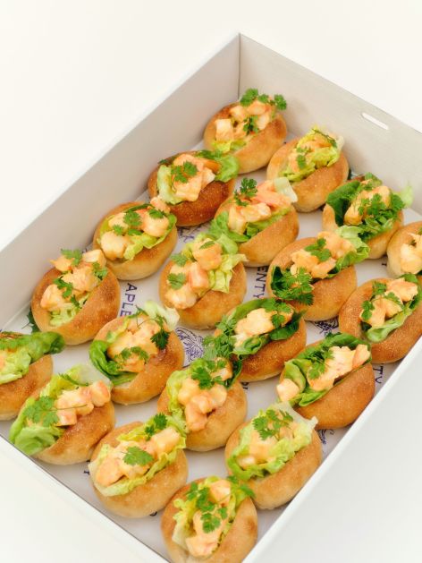 Box - Prawn Cocktail Roll Medium