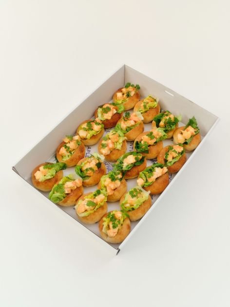 Box - Prawn Cocktail Roll Medium