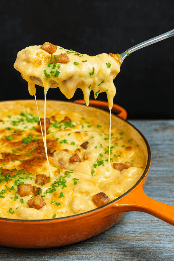 Chicken in Creamy Potato Sauce with Bacon