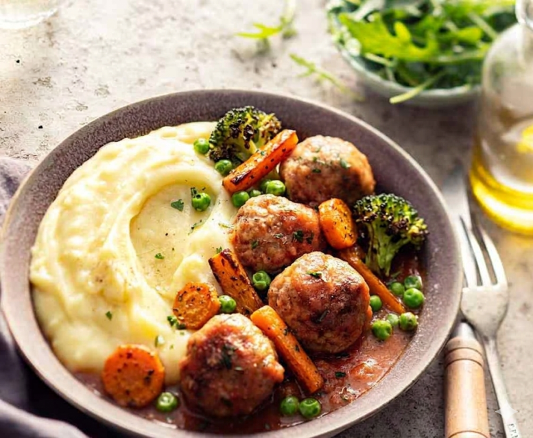 Pork Meatball with Mash