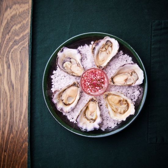 Canapè - Freshly Shucked Premium Oyster