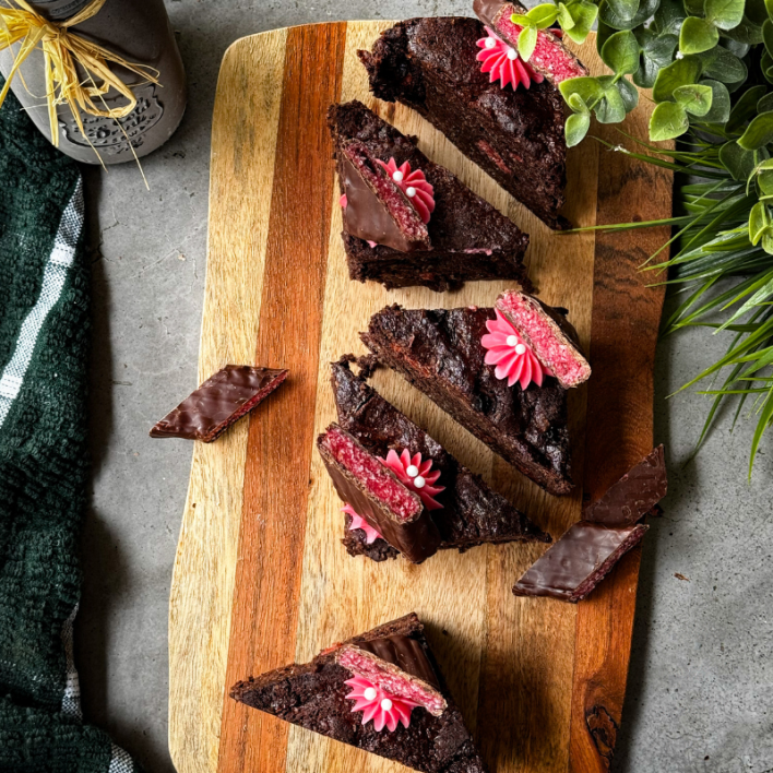 Cherry Ripe Loaded Brownie (12)