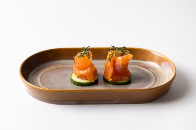 Smoked Salmon and Cucumber (2 pieces) (B)