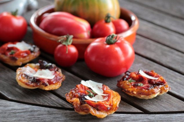 Caramelised balsamic onion cherry tomato tarte tatins fresh thyme parmesan