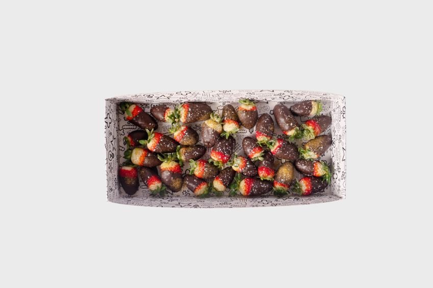 Belgium Dark Chocolate Dipped Strawberries - Medium (18-25 pcs)