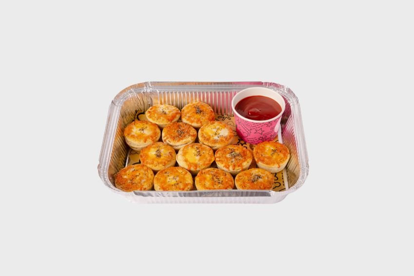 Mini Beef, Cheddar & Oregano Pie With Tomato Relish  