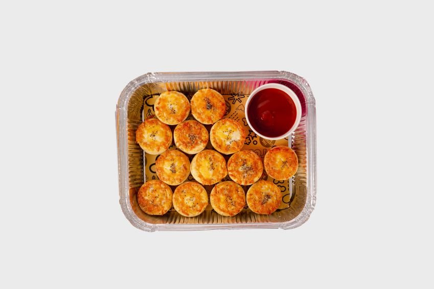 Mini Beef, Cheddar & Oregano Pie With Tomato Relish  