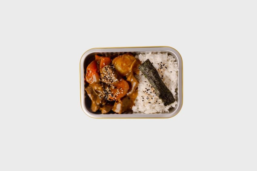 Traditional Japanese Curry, Steamed Rice, Toasted Sesame & Seaweed 