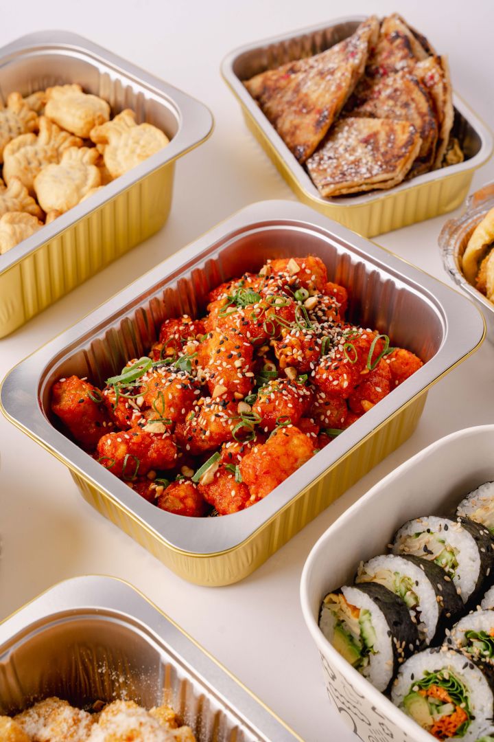 Itewon-Dong Hot Roll Lunch Package 