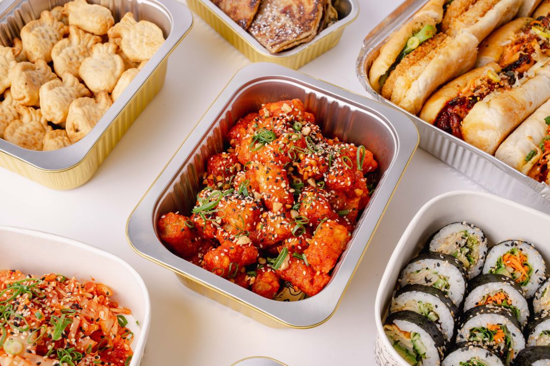 Itewon-Dong Hot Roll Lunch Package 