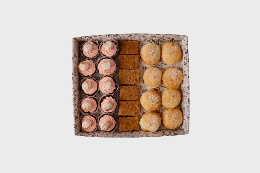 Betty-Lou - Large Box (24 Pieces)