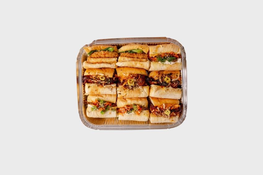 Itewon-Dong Hot Roll Lunch Package 