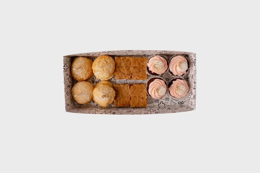 Betty-Lou - Medium Box (12 Pieces)