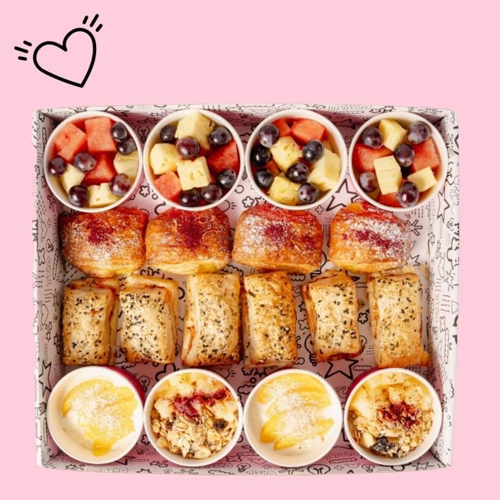 The Morning Graze - Large Box (18 Pieces)