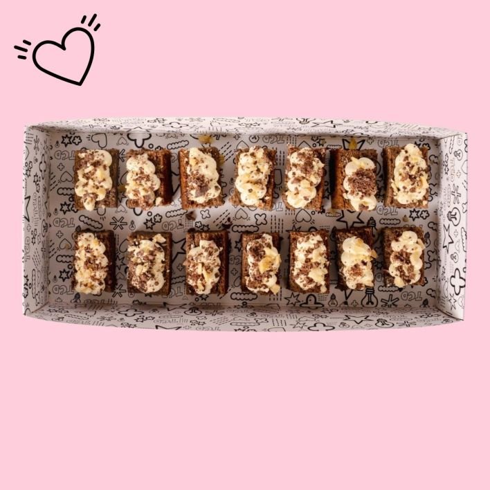 Bananarama Cream Cake Box (VG, GF)