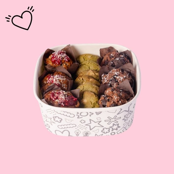 Mini Sweet Treat Box - Small (12 pcs)