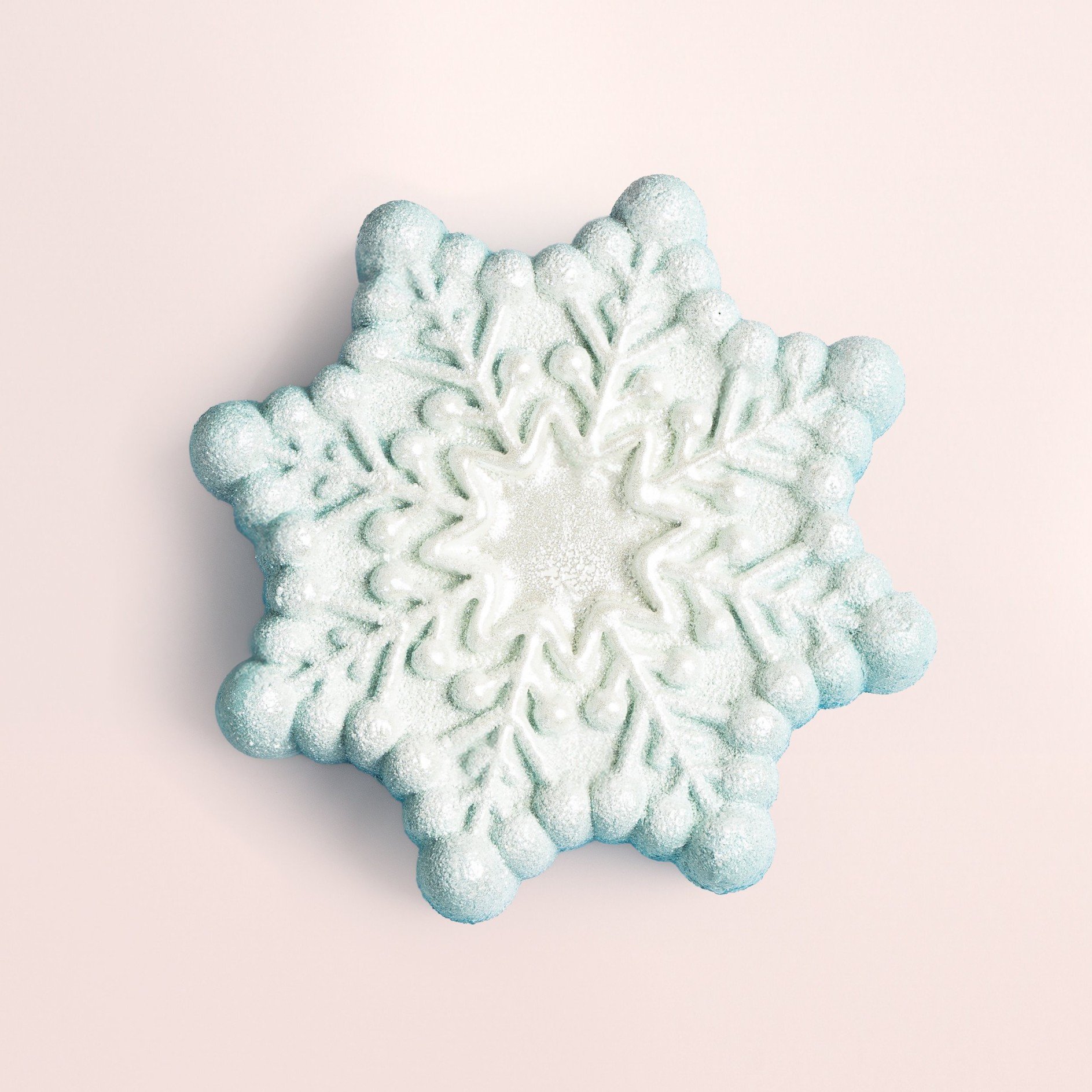 Sculpted Snowflake Cake