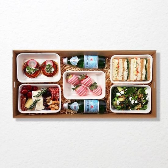 Essential Picnic Hamper