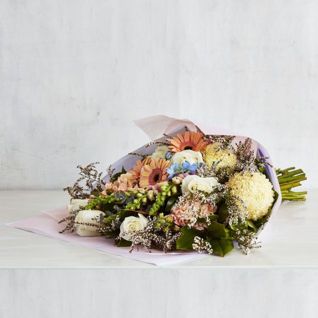 L02-Bouquet Orange & White (range $90-$200)