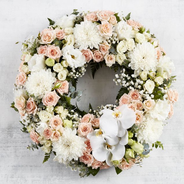 D09-Wreath Premium (range $225-$500)