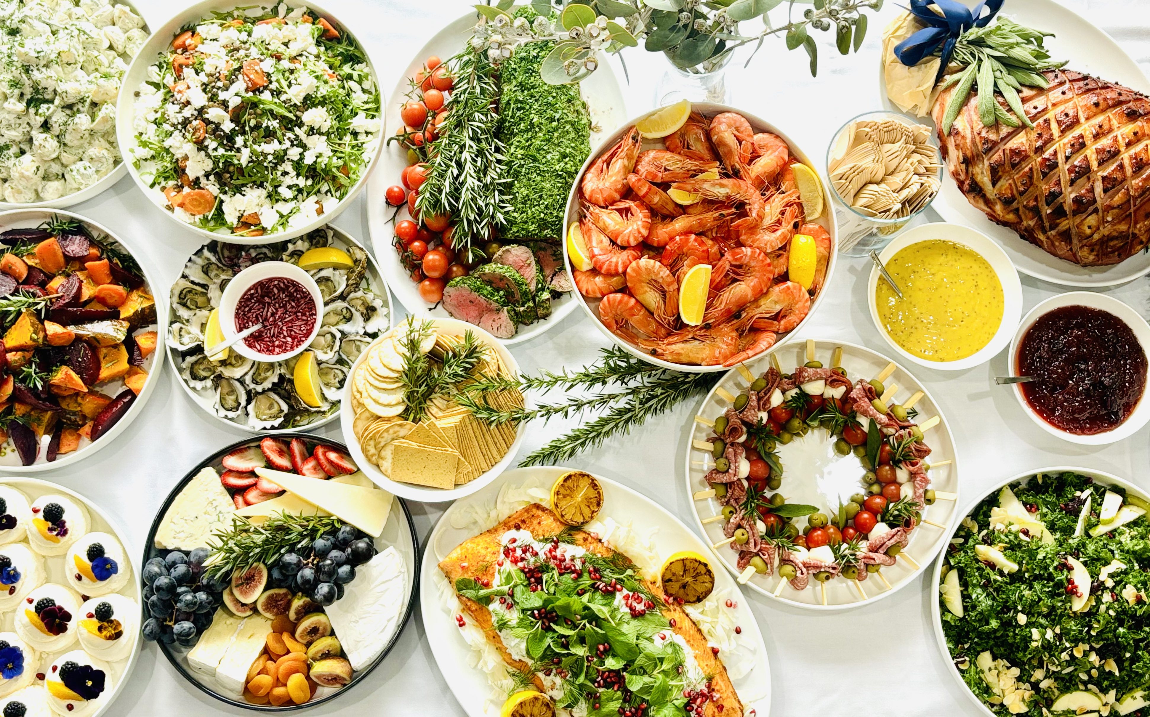 Food Christmas Dinner Buffet 2021 Restaurant Christmas Eve 2021