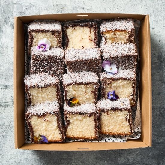 Lamingtons (Box of 12 pieces)