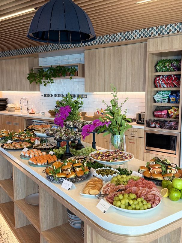 AM Buffet Equipment Hire - Setup + Standard Styling Package (1 x Staff)