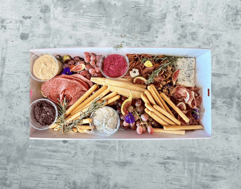 CHRISTMAS - Gourmet Antipasto Platter 