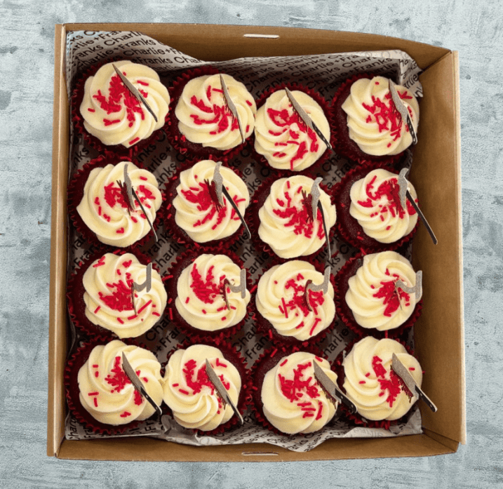 Halloween - Red Velvet Cupcake + Bloody Axe (Box of 16)