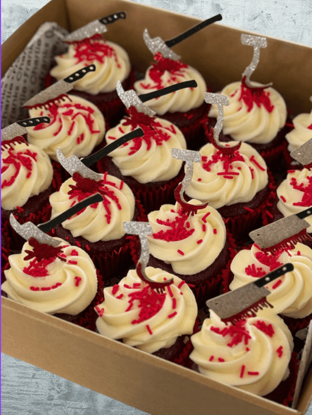 Halloween - Red Velvet Cupcake + Bloody Axe (Box of 16)