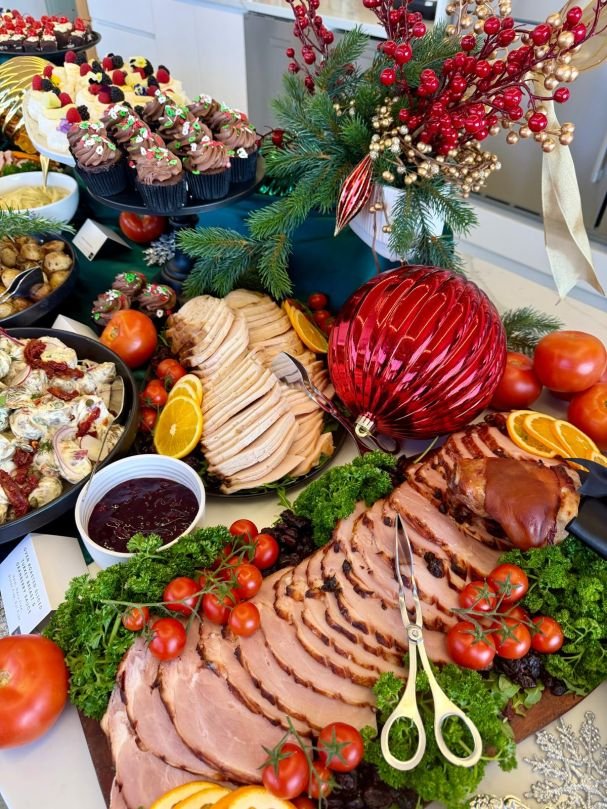 Styled Ceramic Buffet Setup + Christmas Styling (1 x Staff )
