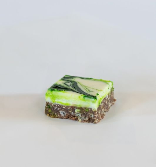 Peppermint Crisp Slice