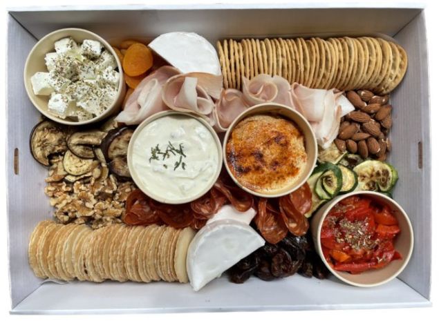 Delicious Antipasto Platter: A Perfect Addition to Any Gathering