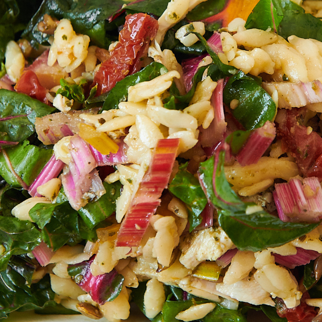 Shared Main Salad Feeds 10-12 