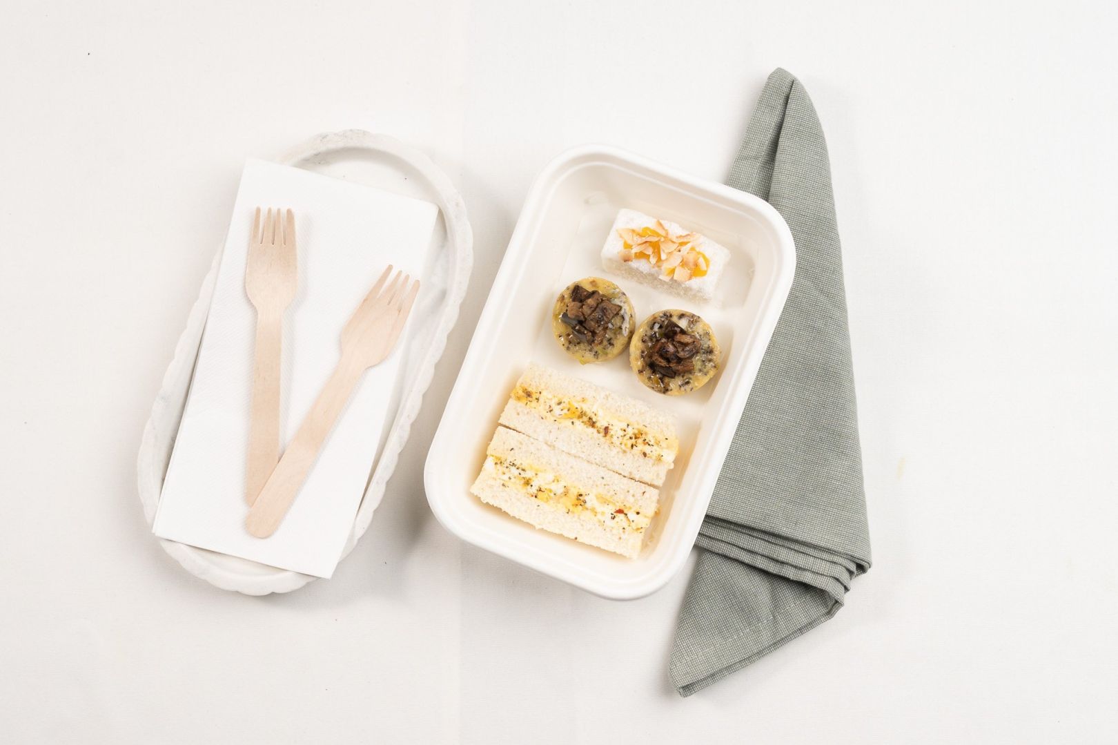 Vegetarian & Nut-Free Breakfast Box