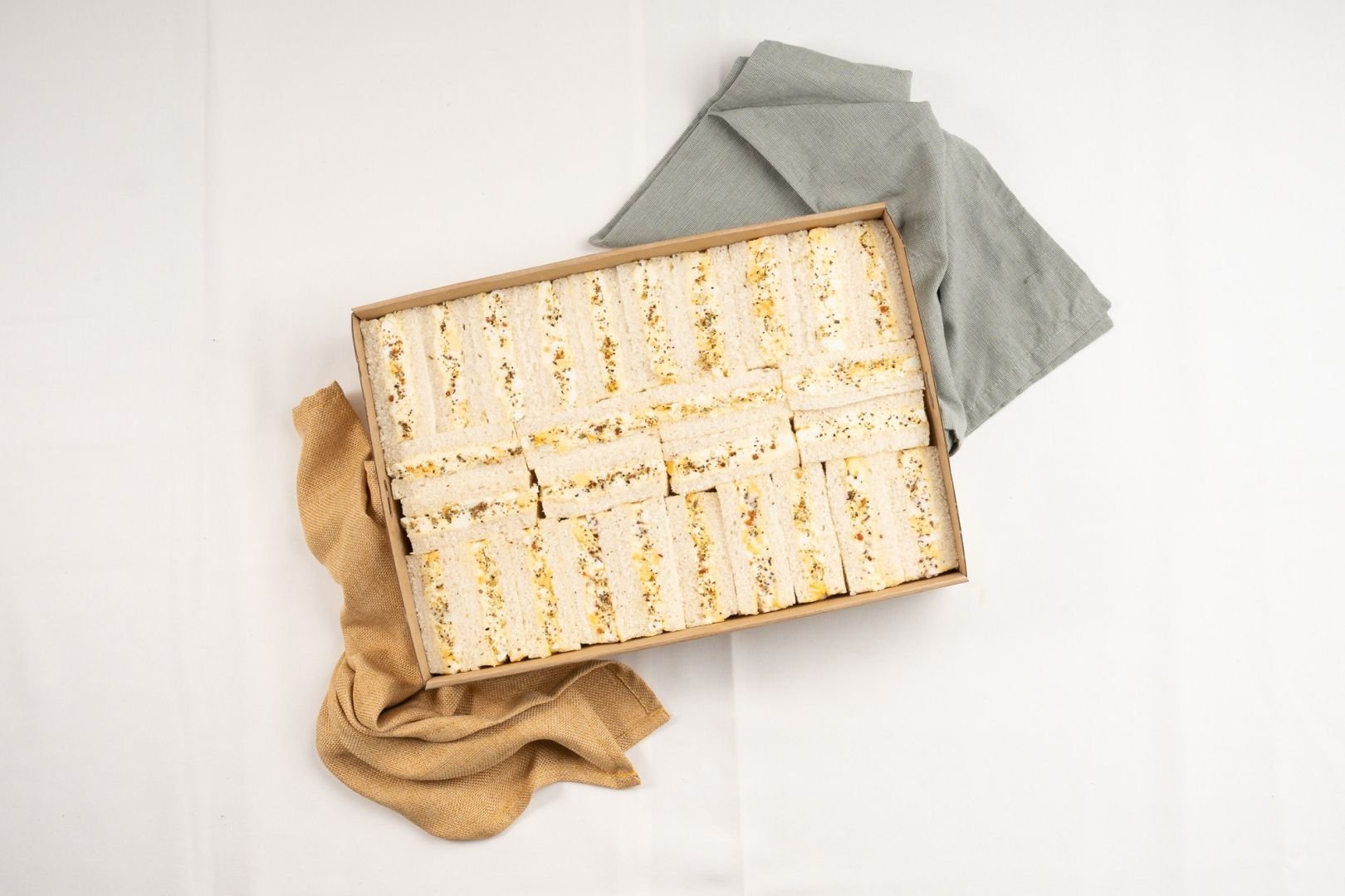 Lemon Pepper Egg Ribbon Sandwich Box
