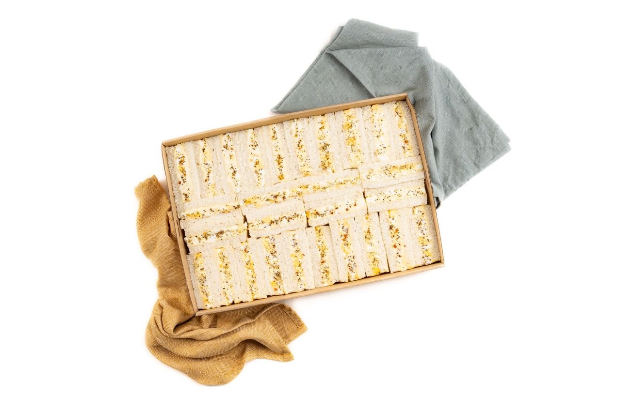 Lemon Pepper Egg Ribbon Sandwich Box