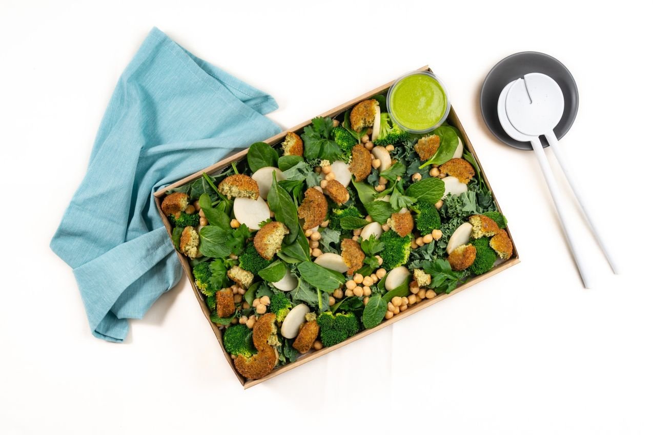 Green Goddess Salad, Smashed Falafel, Kale, Broccoli, Zucchini, Potato, Chickpeas, Baby Spinach, Creamy Green Goddess Yoghurt dressing, Parsley & Mint