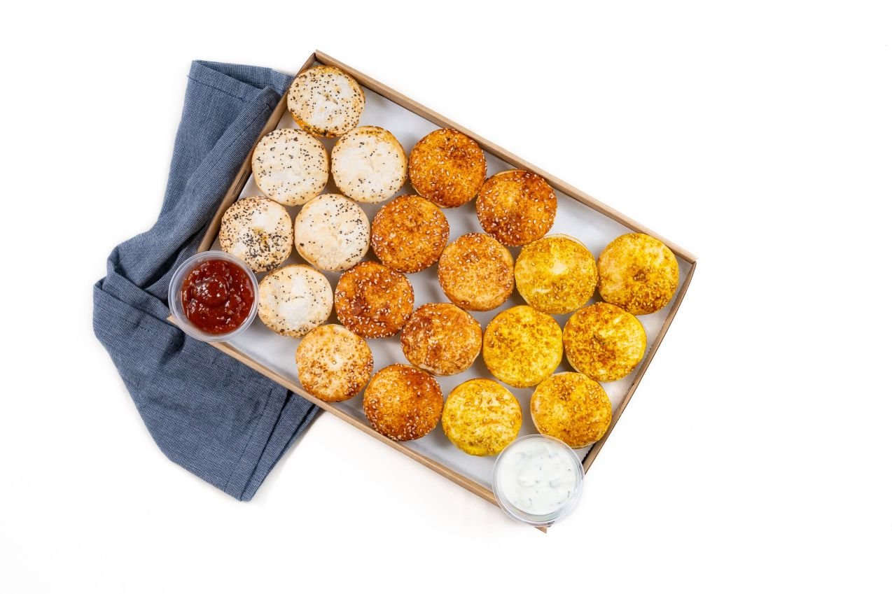 Mixed Gourmet Pies / 18 Pieces