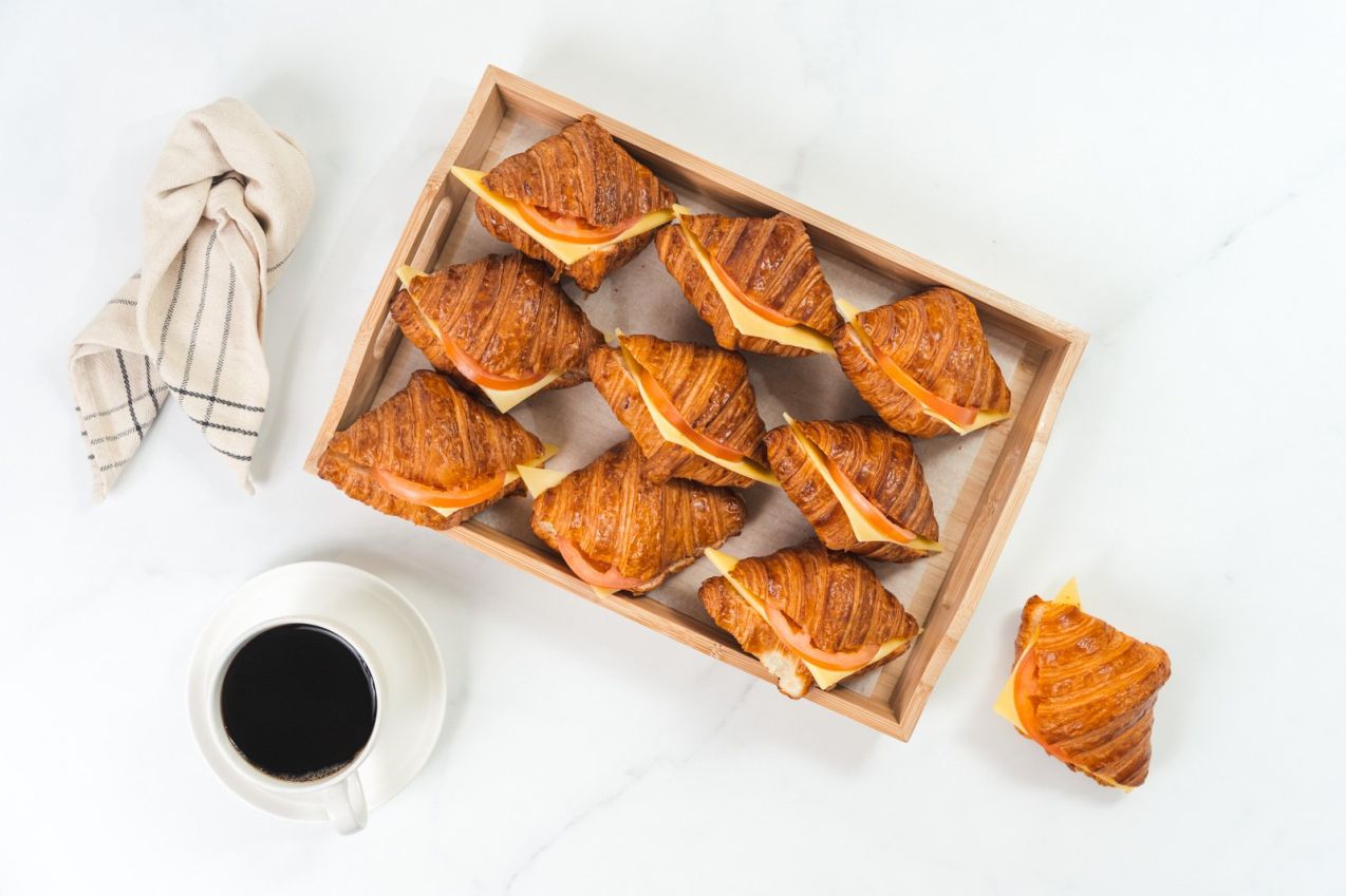 Tomato & Cheese Mini Croissant
