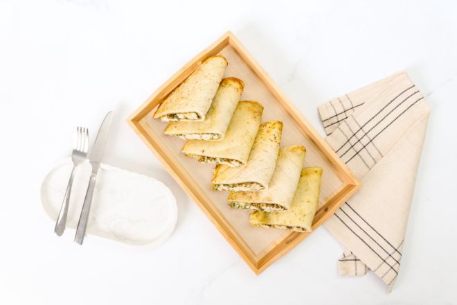 Zaatar Flat Bread with Chicken and Avocado
