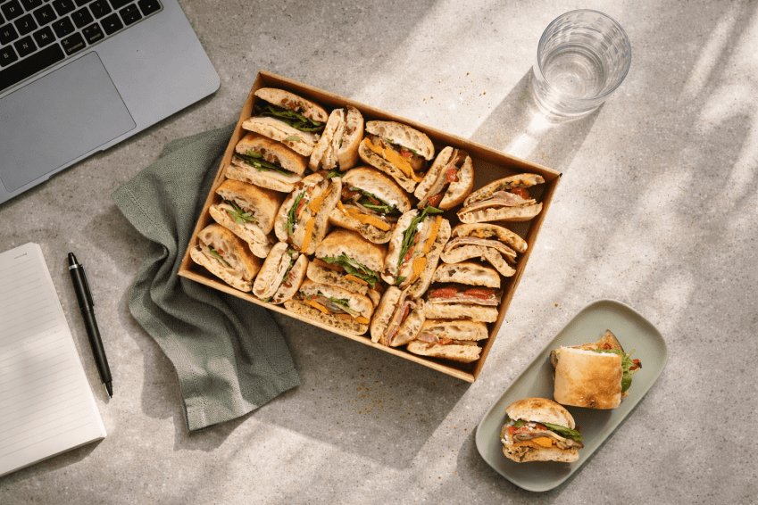 Turkish Pide Box Feeds 10 - 12 