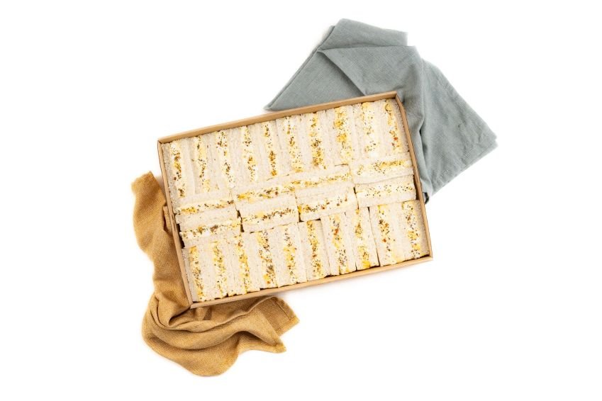 Lemon Pepper Egg Ribbon Sandwich Box