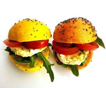 Caprese Baby Brioche (V)