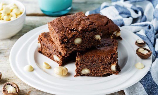 Chocolate Macadamia Brownies Large