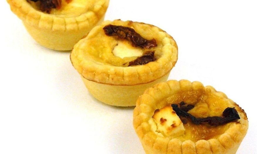 Cocktail Feta Tarts (V)