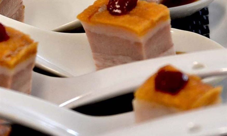 Pork Belly with Roast Black Doris Plum (ng,nd)