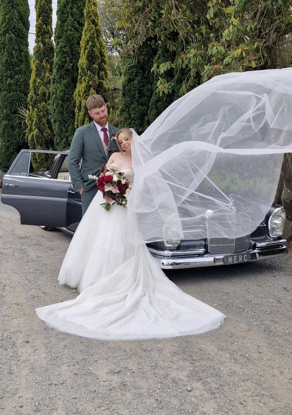 1962 Mercedes 220 S for Hire