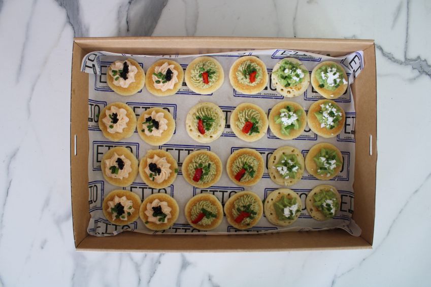 Petit Blinis Collection (24 pieces)